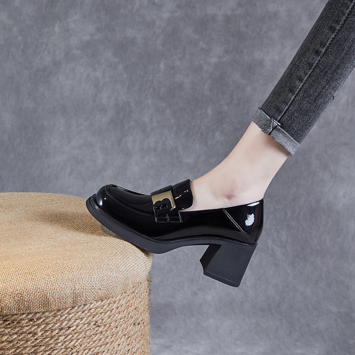 Dame Chunky Hæl Slip-On Loafers med dekorativt spænde-detalje Stilla