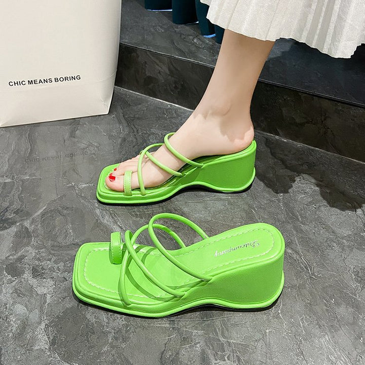Dame Wedge-sandaler med elegante remme og skridsikker sål Stilla