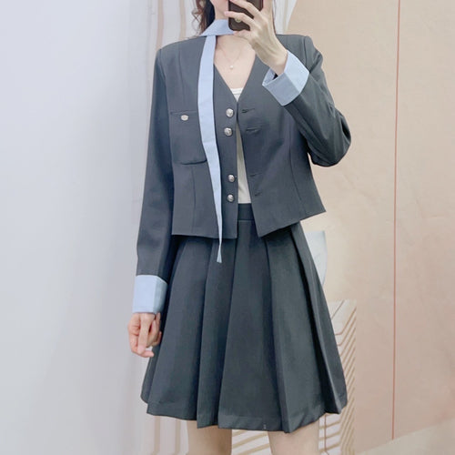 Dame To-delt Blazer-nederdel-sæt med elegante detaljer og moderne snit Stilla