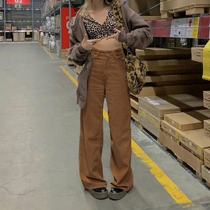 Dame brede High-Waist Jeans med afslappet snit og urbant flair Stilla
