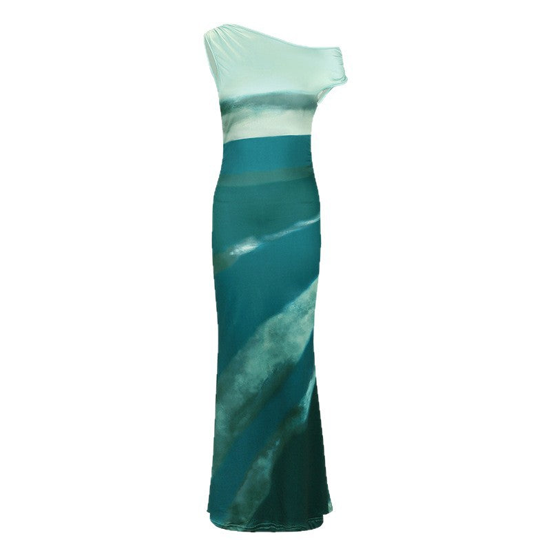 Dame maxikjole med asymmetrisk udskæring og flydende snit Skovae