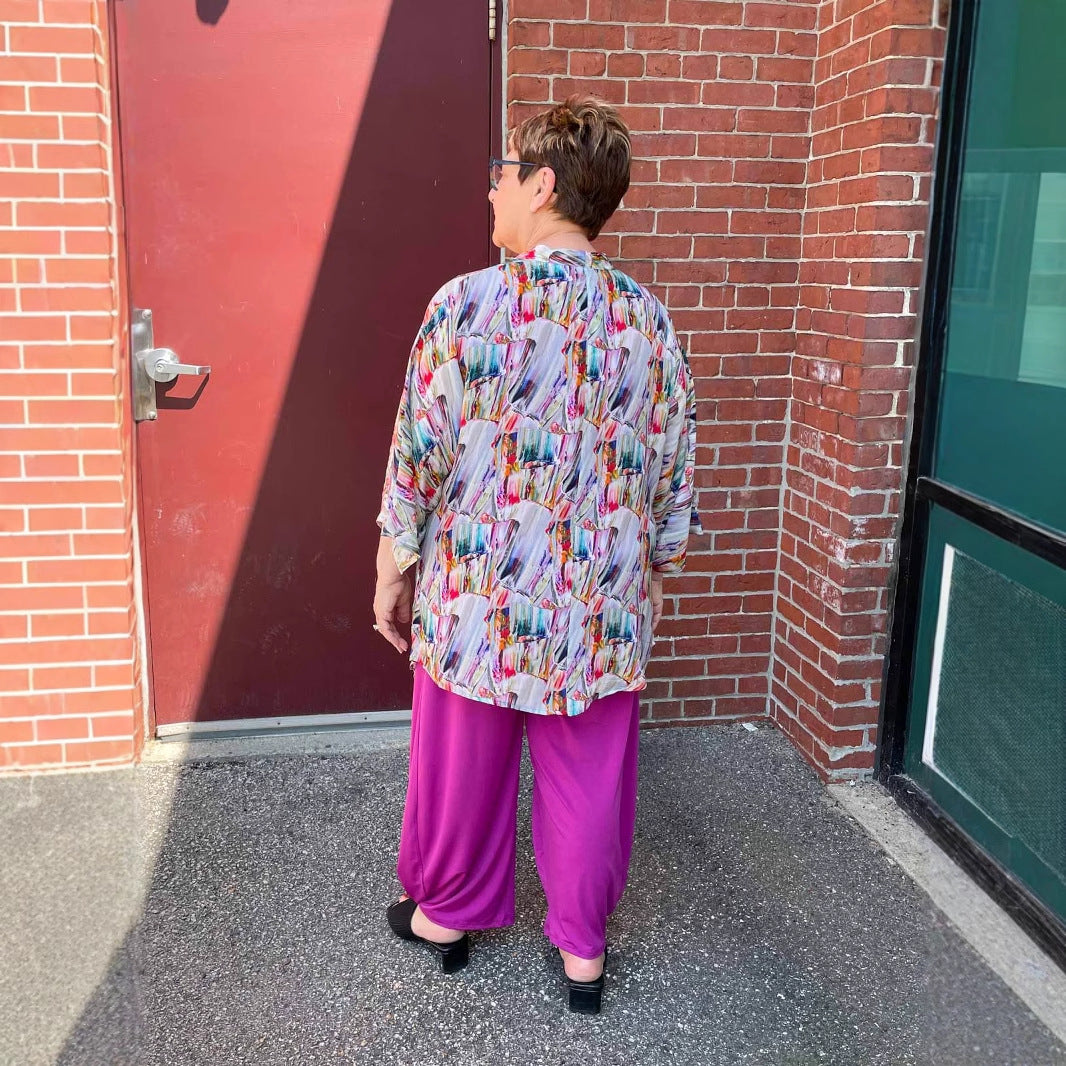 Dame Let, farverig Kimono-overlay i åndbart stof Stilla