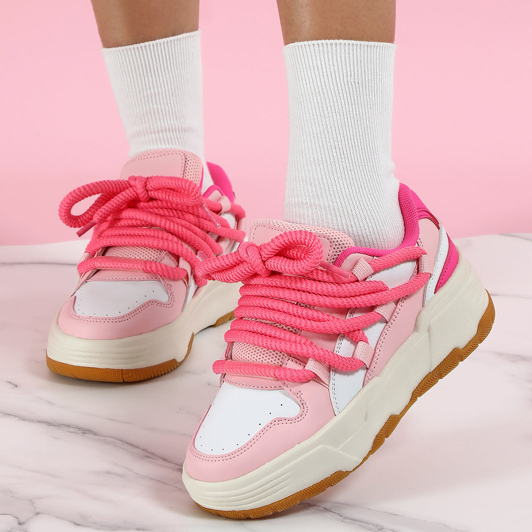 Dame Sporty Plateau-Sneakers Stilla