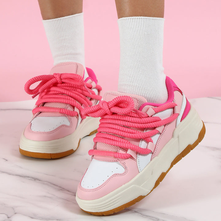Dame Sporty Plateau-Sneakers Stilla
