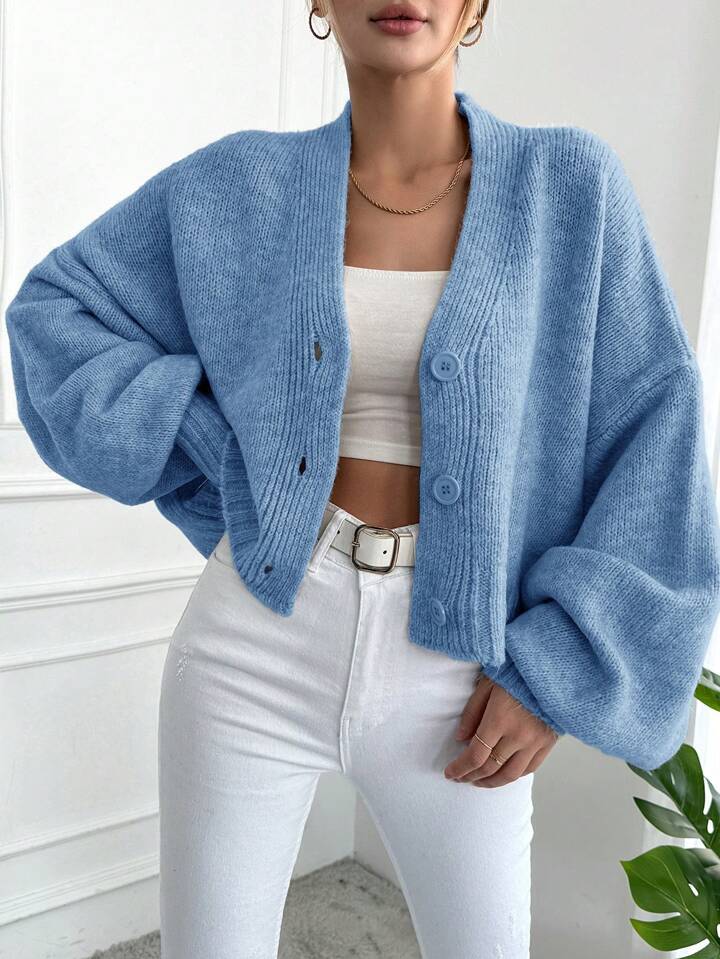 Women’s casual chunky knit cardigan with button-up design and voluminous sleeves Stilla