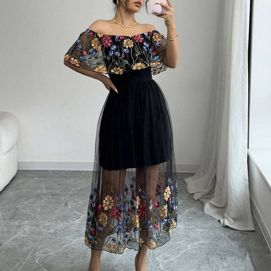Dame Off-Shoulder Maxi-Kjole med blomsterbroderier og gennemsigtig overkjole Stilla