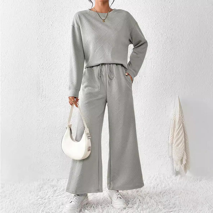 Dame komfortabel Lounge-sæt med løs pasform og fashionable detaljer Stilla