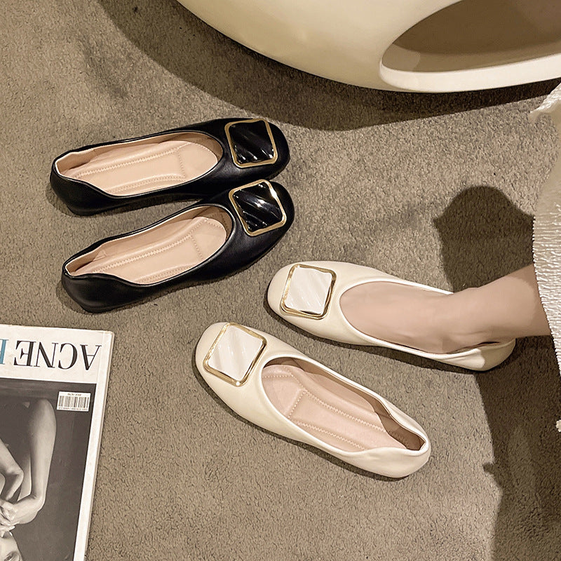 Dame ballerinas med elegant smykkedetail og behagelig fodseng Stilla