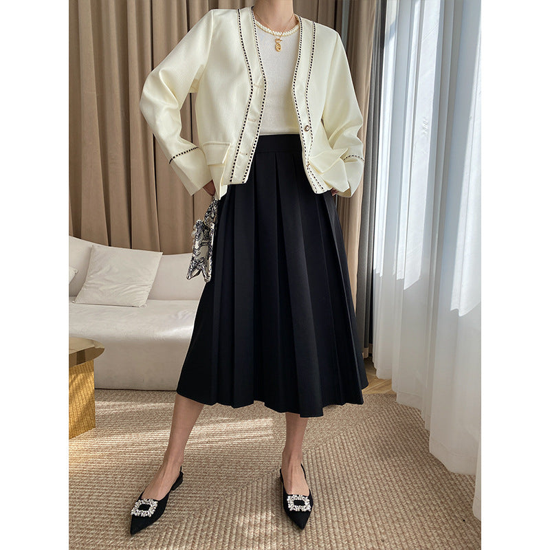 Dame Elegant Cardigan med delikate kontrastdetaljer Stilla