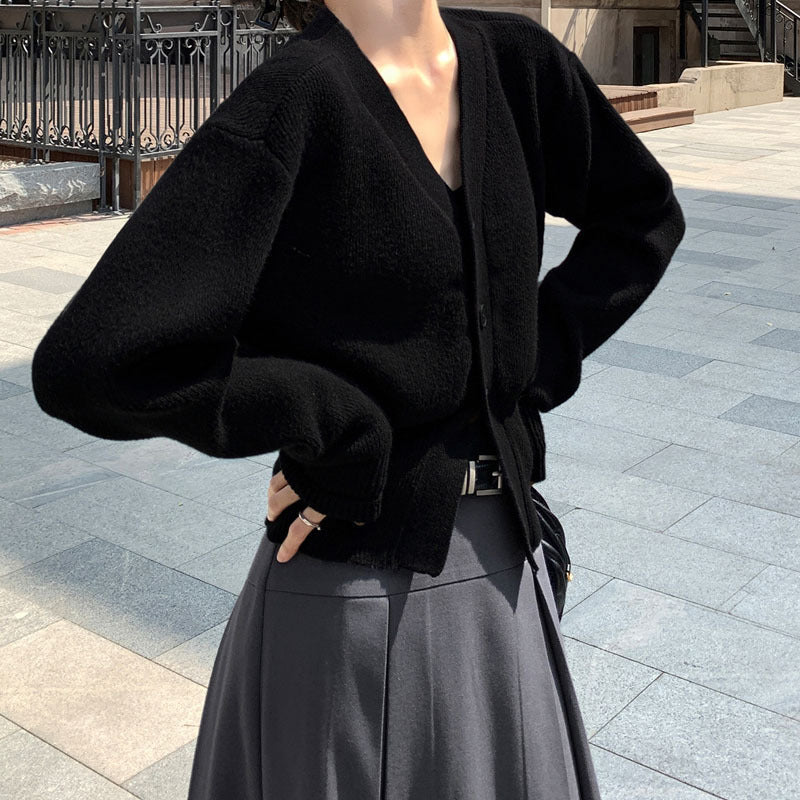 Femme Stilfuld Strikcardigan med Taljeret Snit Stilla