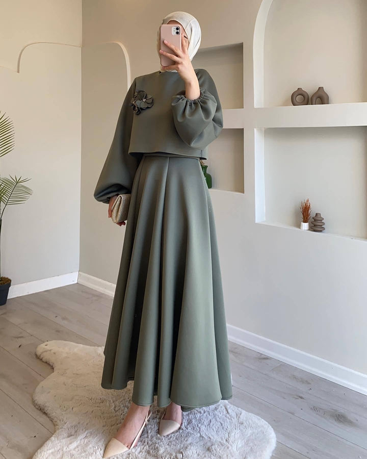 Dame Elegant Maxikjole med puffærmer og floralt detalje Stilla