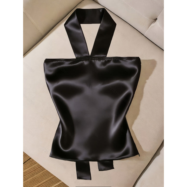 Dame Elegant top med smart slipsdesign og funklende smykke detalje Skovae