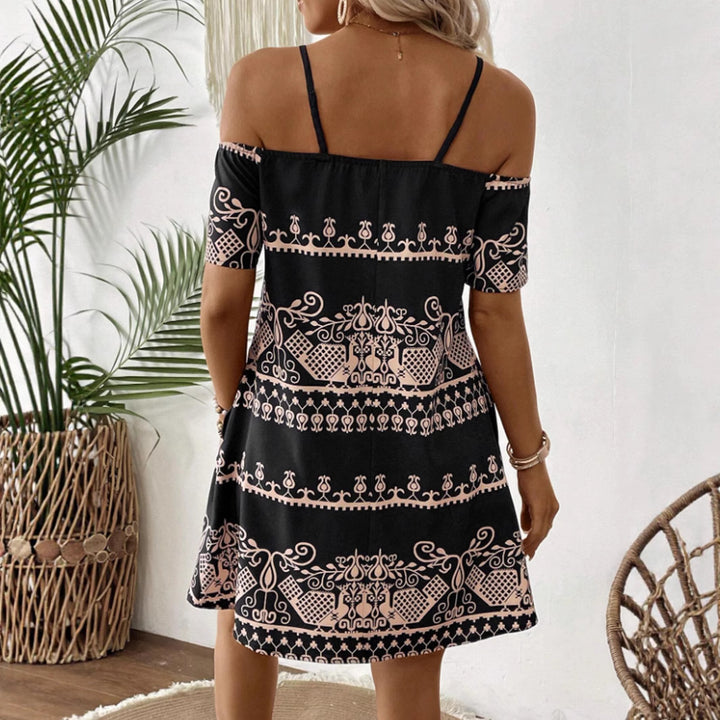 Dame Off-Shoulder Kjole med dekorative stropper Stilla