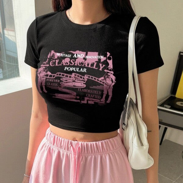 Dame Crop-T-Shirt med inspirerende tekst og stjerner-design Skovae