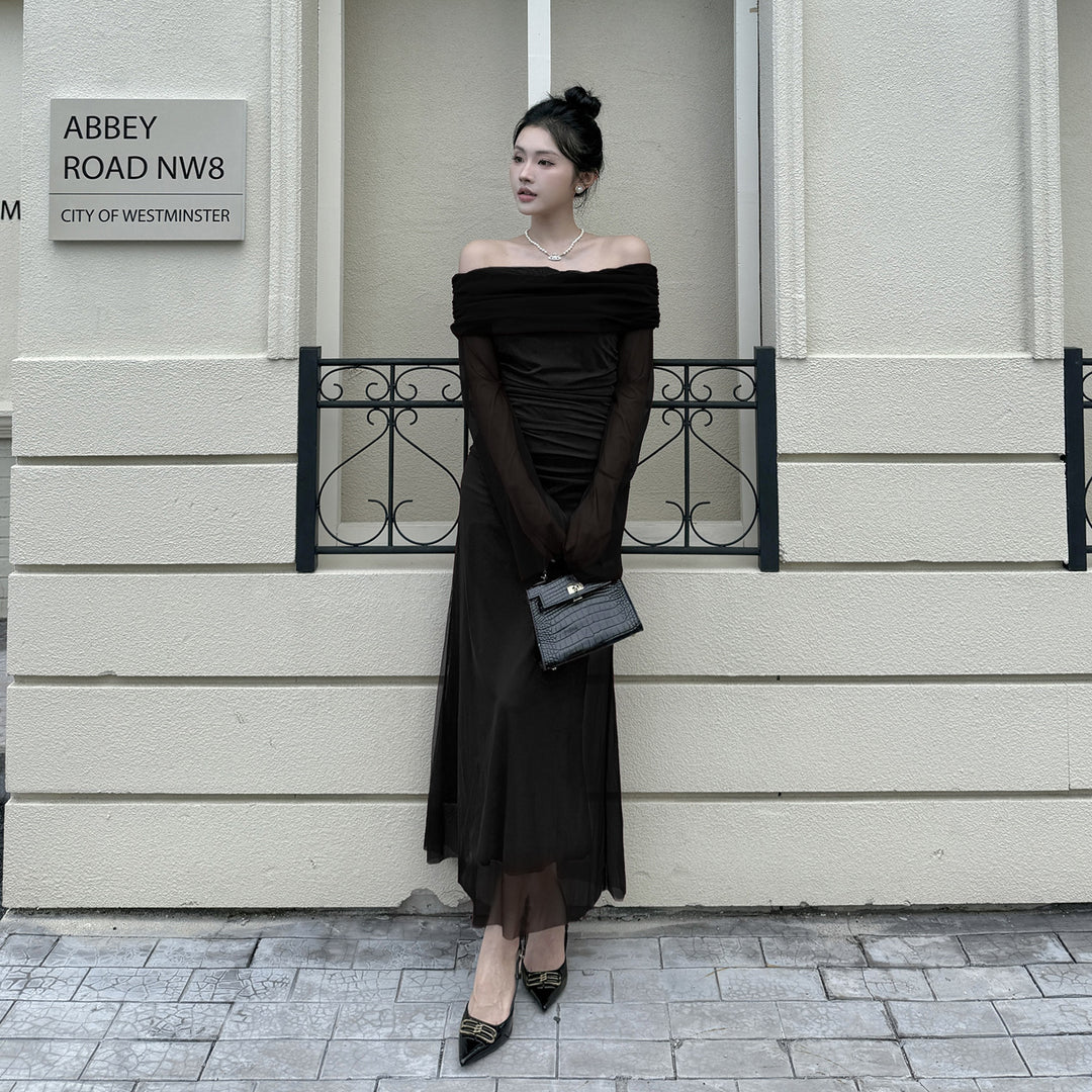 Kvinders Off-Shoulder Aftenkjole med Rynket Design og Lange Ærmer Skovae