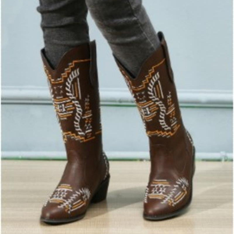 Dame Cowboystøvler med kunstnerisk broderi Stilla