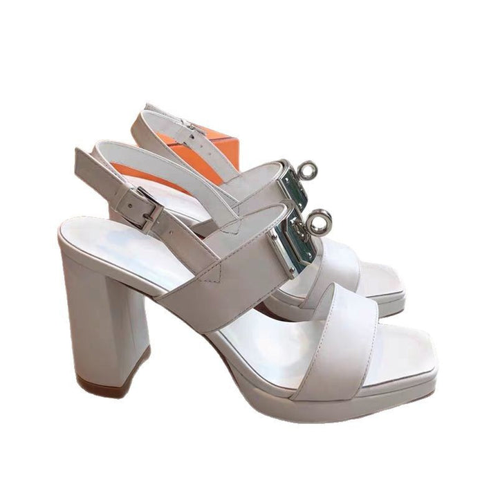 Femme Blokhæl Slide Sandaler med dekorativt spænde-detalje Stilla
