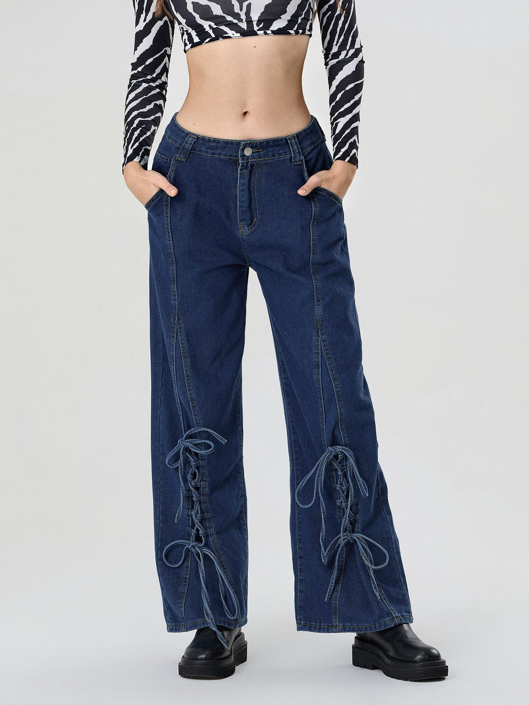 Dame brede jeans med snøredetaljer og afslappet snit Stilla