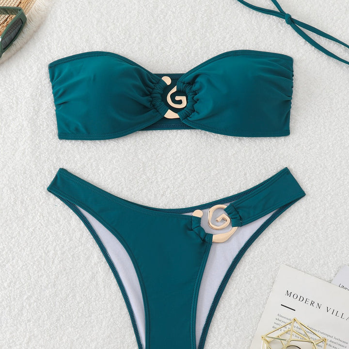 Dame Bandeau-bikini med dekorativt guld-detajle og høj bærekomfort Stilla