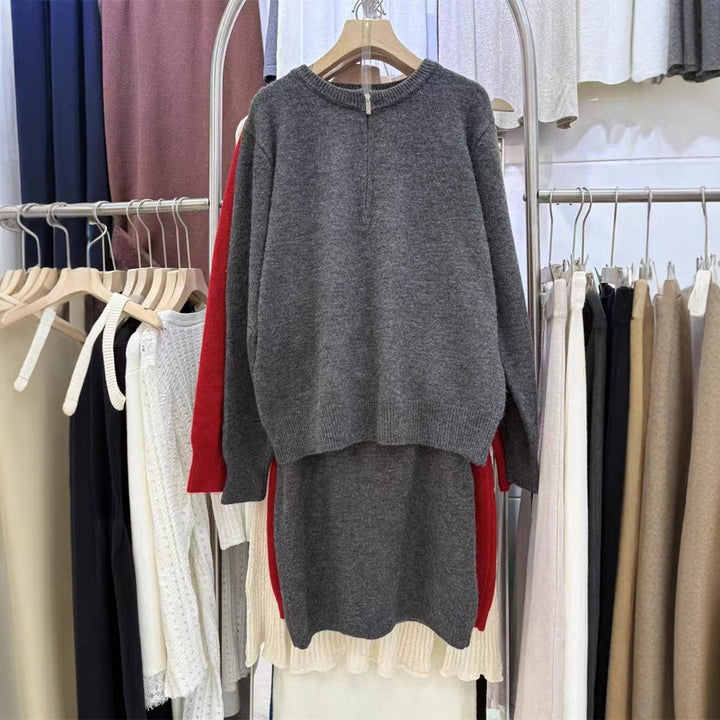 Kvinder's moderigtige strikket sweaterkjole med høj krave og lynlås Stilla