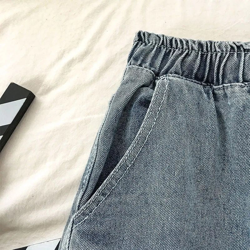 Kvindernes behagelige denim shorts med elastisk talje Stilla
