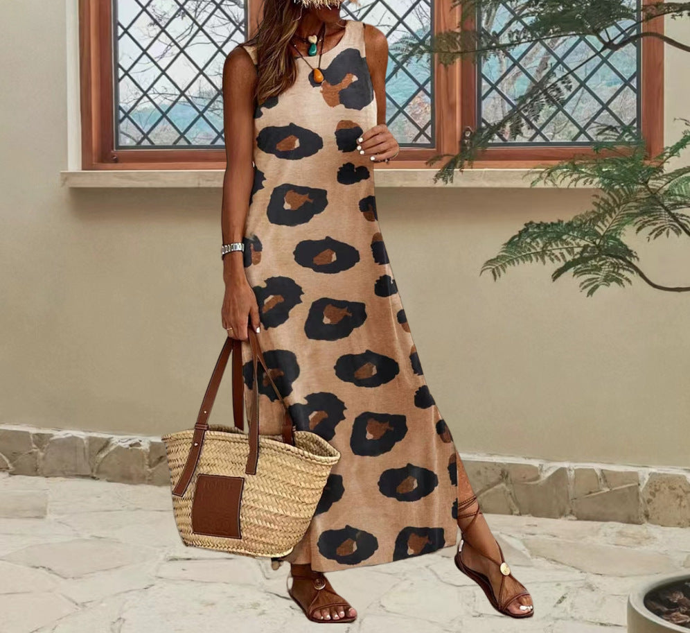 Dame maxikjole i moderne leopardmønster med løs pasform og ærmeløst design Stilla