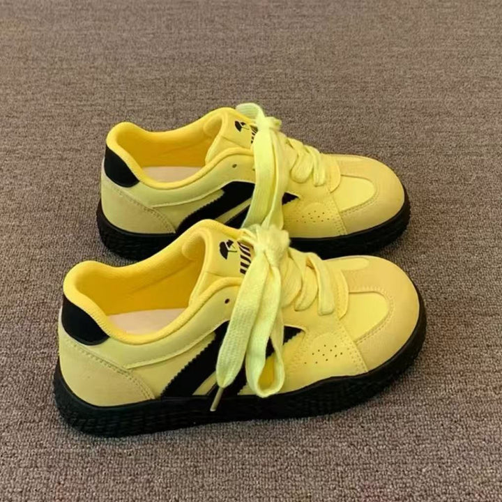 Dame sporty sneakers med åndbart overmateriale og skridsikker sål Stilla