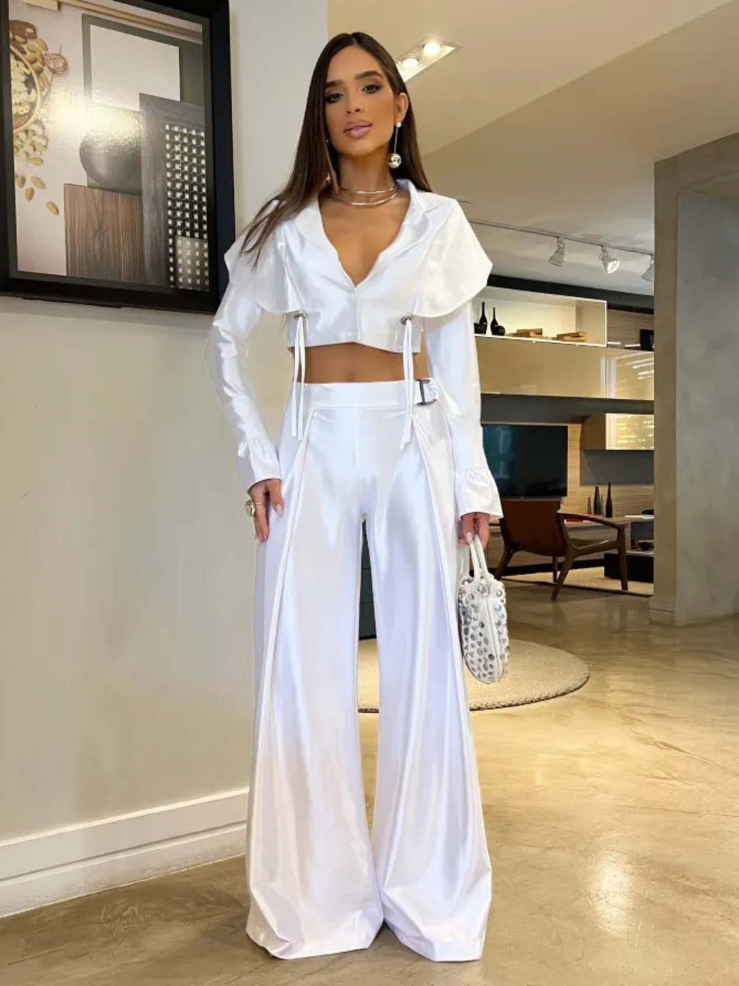 Dameensemble med figursyet crop-top og elegant højhvidt bukser Stilla