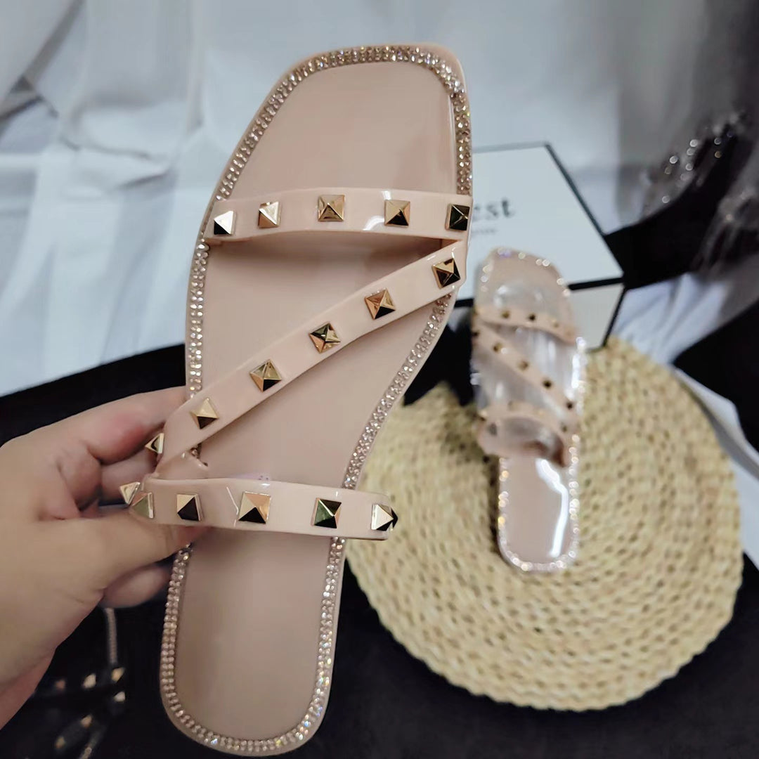 Dame Stilfulde badeslipper med glimmerpynt og gyldne nitter Stilla