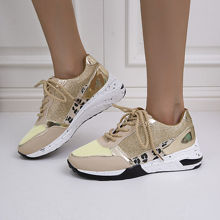 Damer Sportliche Sneakers med modiske glimmeraccenter og skridsikker sål Stilla