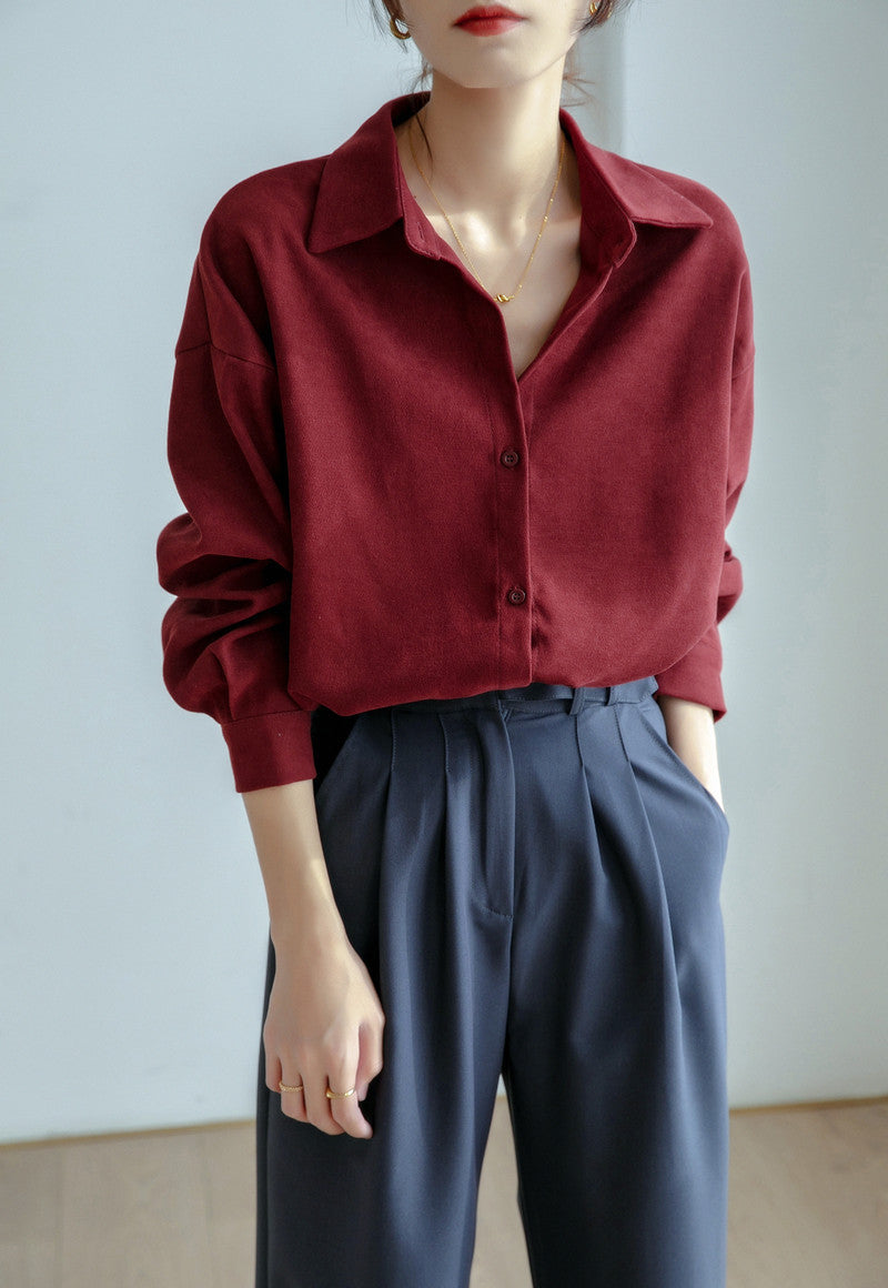 Kvinders oversized bluse med elegant krave og afslappet pasform Stilla