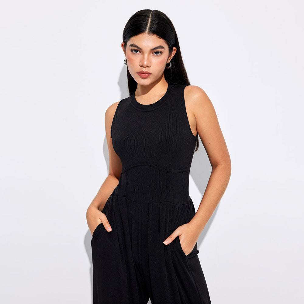 Dame jumpsuit med høj talje og praktiske sidelommer Stilla