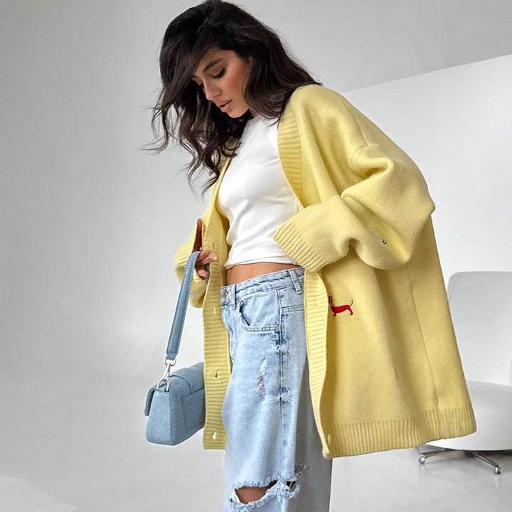Kvinders store strikket cardigan med dyreapplikationer Stilla