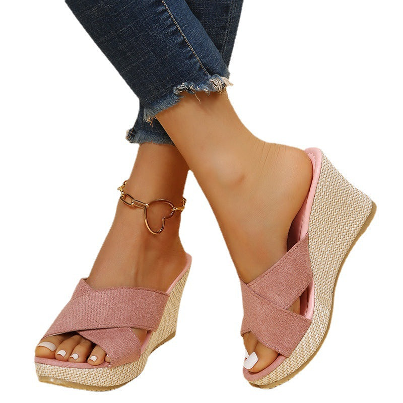 Dame Wedge-sandaler med elegant krydsrem og let fodseng Stilla