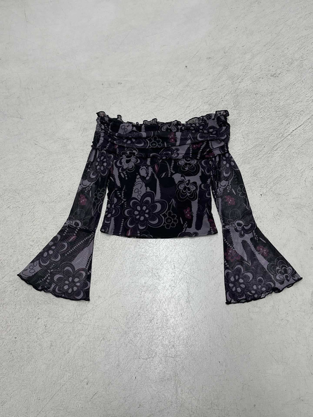 Dame Off-Shoulder Bluse med elegante rufledetaljer og brede ærmer Skovae