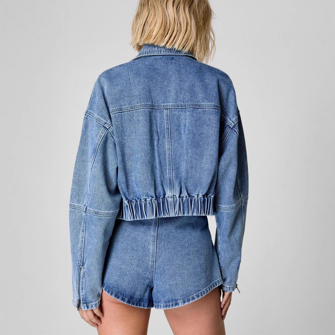 Dame Denim Shorts med komfortabelt gummibånd og moderigtige folder Stilla