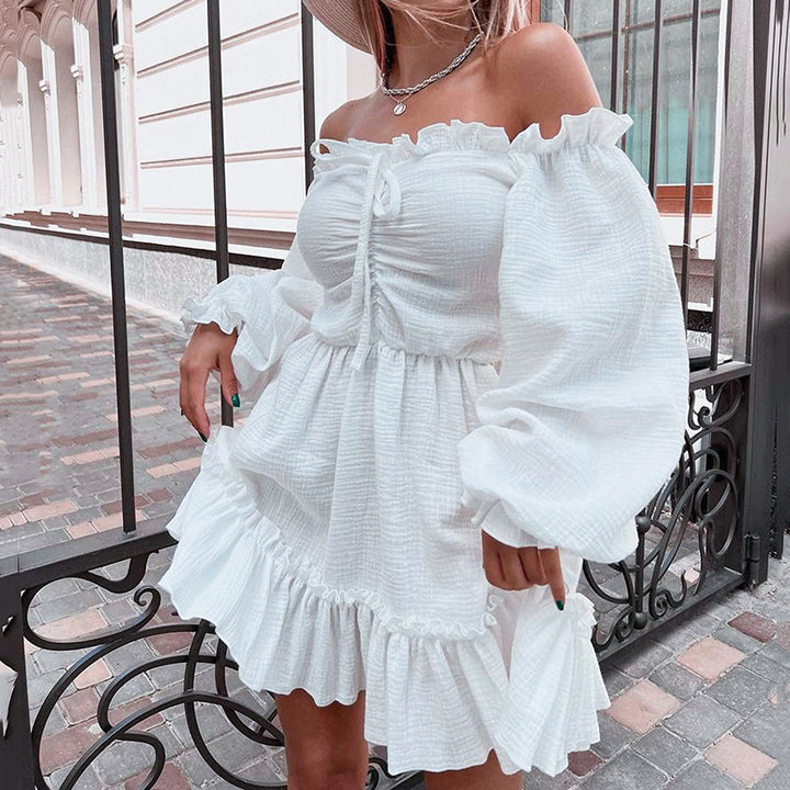 Dame Off-Shoulder Kjole med Rynkedetaljer og Voluminøse Ærmer Stilla