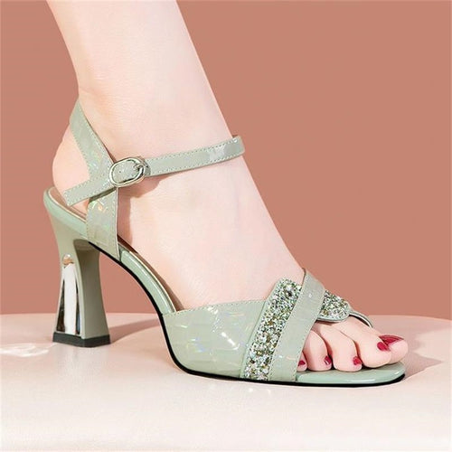Damer elegante Slingback-hæle med funklende accenter og komfortabel fodseng Stilla