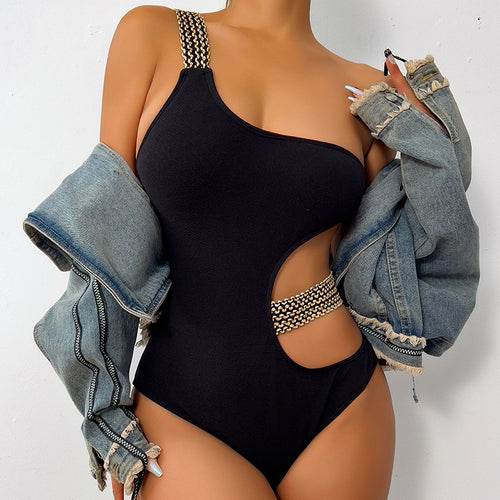Dame Sporty Éntedeler med asymmetrisk cut-out og elegante accenter Stilla