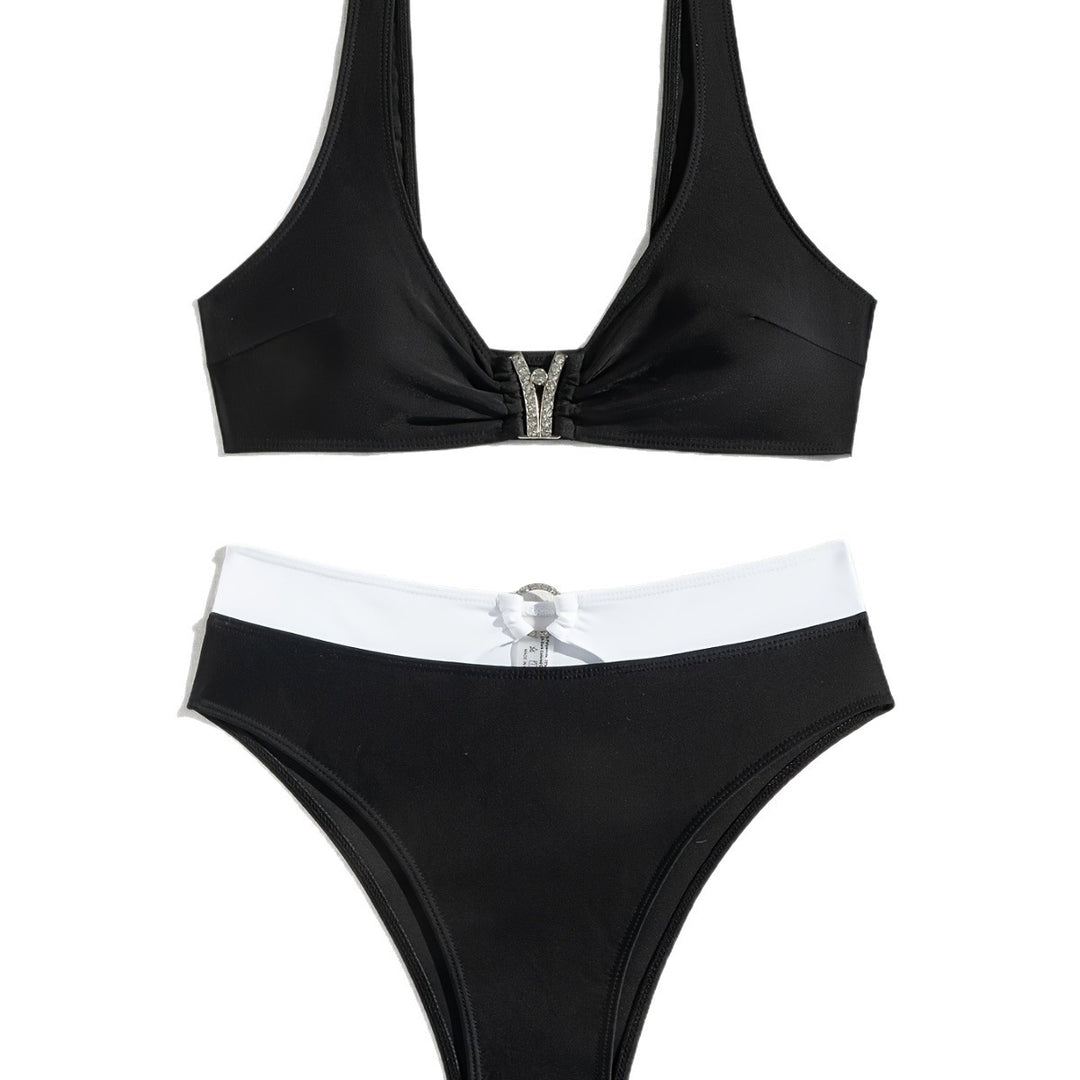 Dame bikini med moderne ringdetalje og raffineret snit Stilla