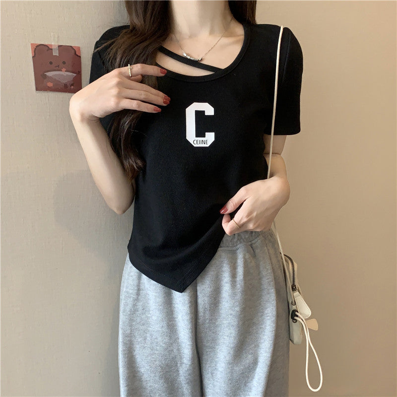 Femme Stilfuld Cutout Grafik T-shirt Stilla