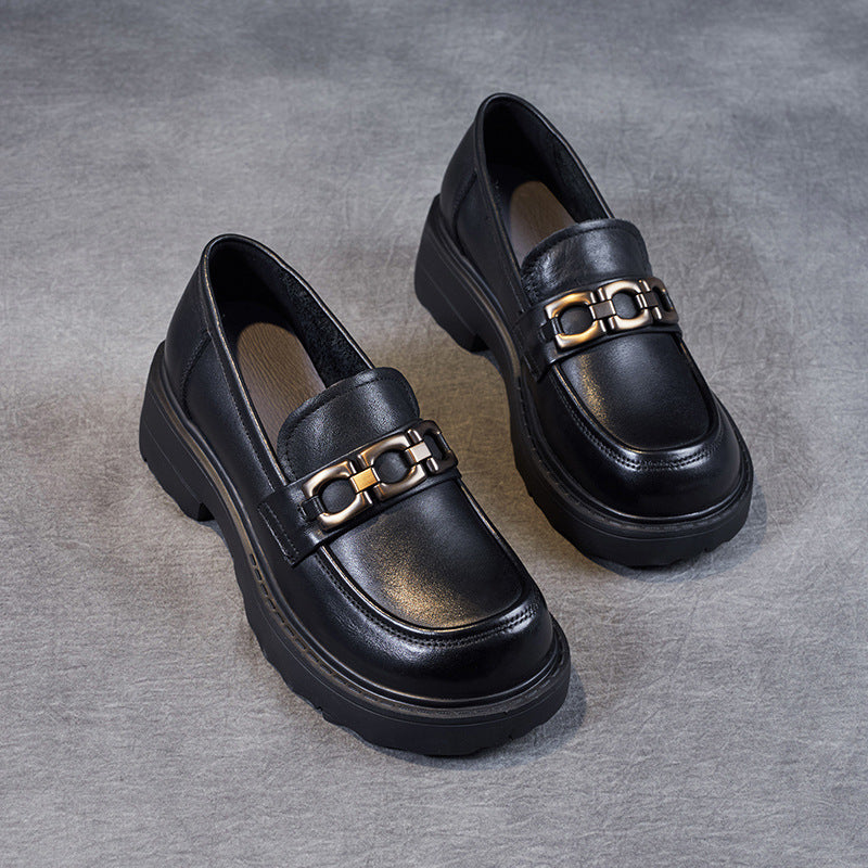 Dame Forhøjede Chunky Loafers med Dekorativ Kædedetalje Stilla