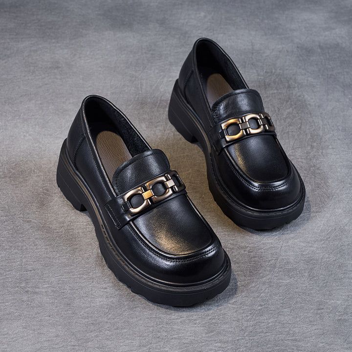 Dame Forhøjede Chunky Loafers med Dekorativ Kædedetalje Stilla