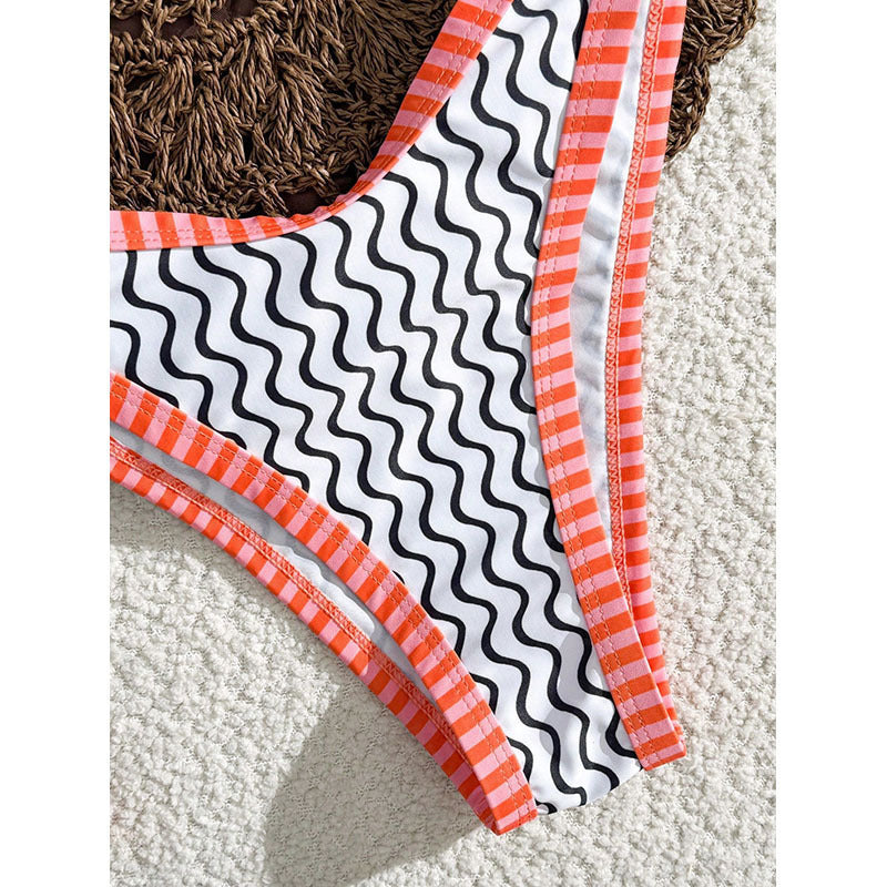 Dame Bikini-sæt med struktureret bølgemønster og sporty stropdesign Skovae