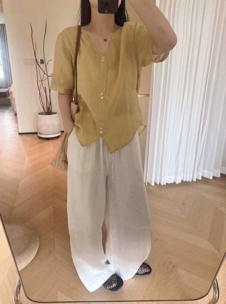 Femme Samtids Korte Ærme Bluse med Knapliste Stilla