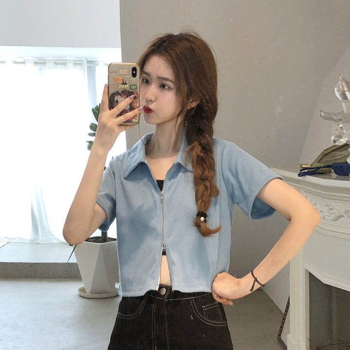 Femme Cropped Zip-Up Bluse med korte ærmer Stilla