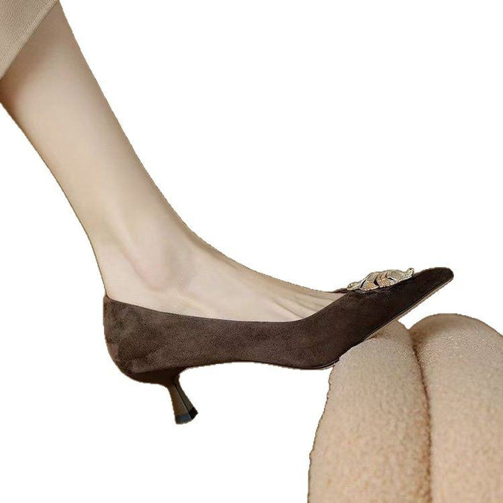 Dame ballerinaer med elegant blomst akcent og fin læderoverflade Stilla