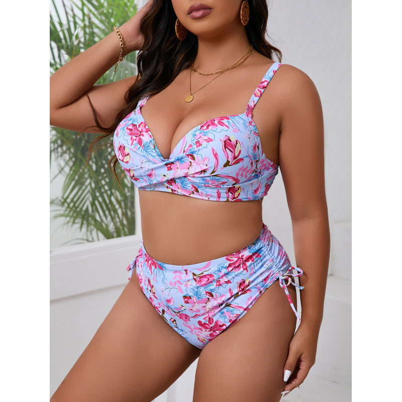 Dame triangel-bikini med blomster wrap design og justerbare stropper Skovae