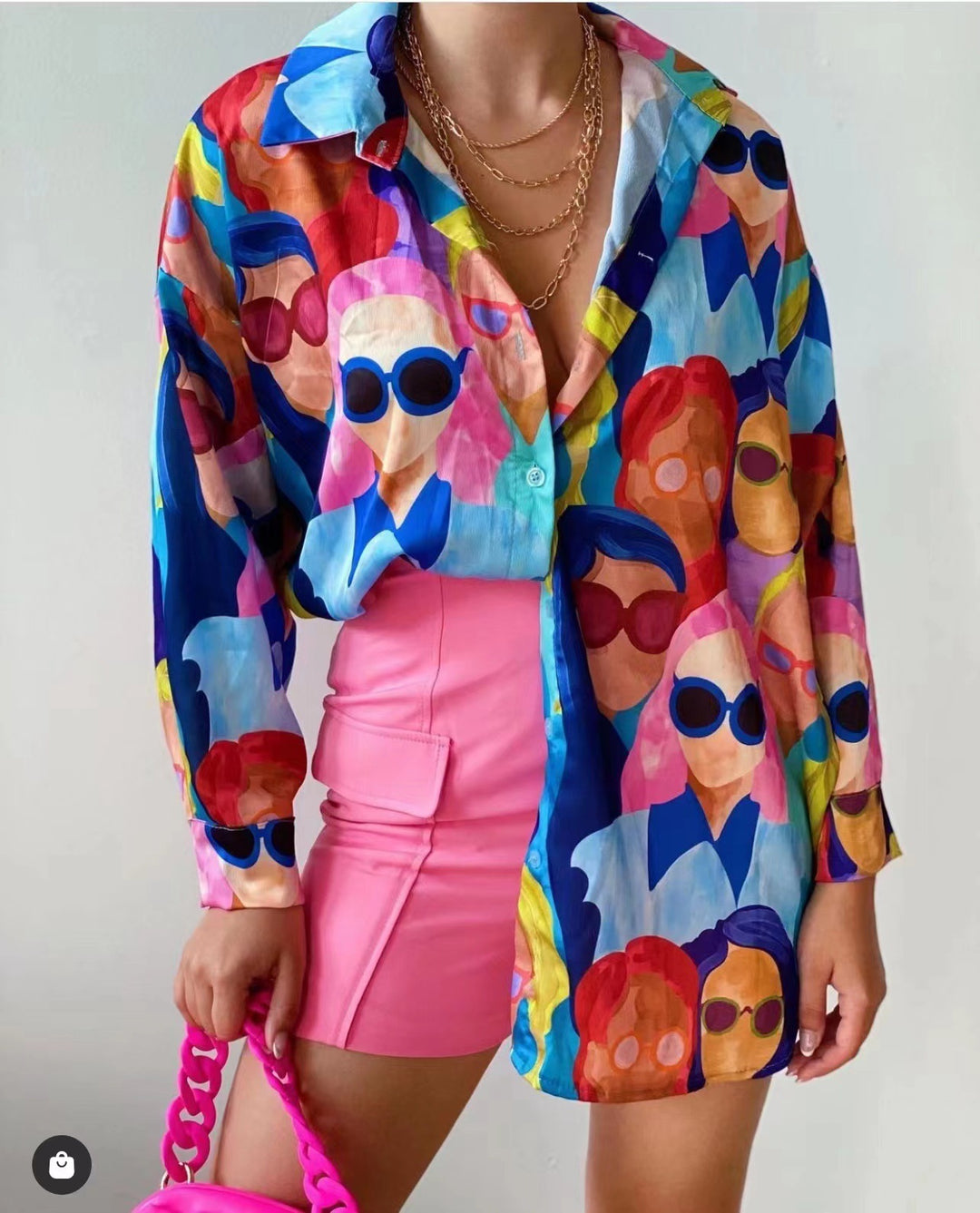 Dame Oversized Bluse med farverige illustrationer Stilla