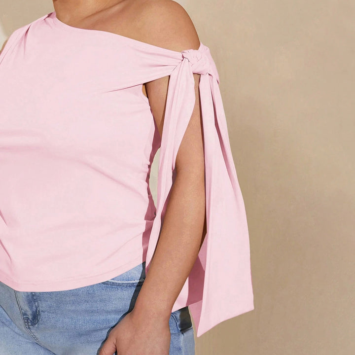Dame asymmetrisk top med bindbart design Skovae